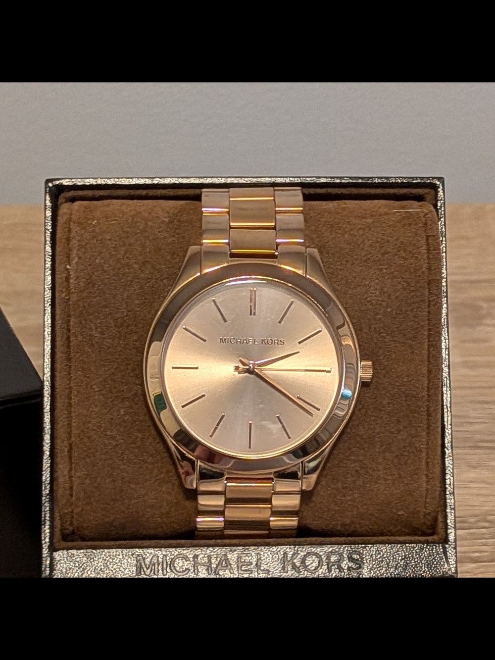 MICHAEL KORS MK-3197 Slim Runway Gold Tone Stainless Steel Watch - Picture 5 of 8